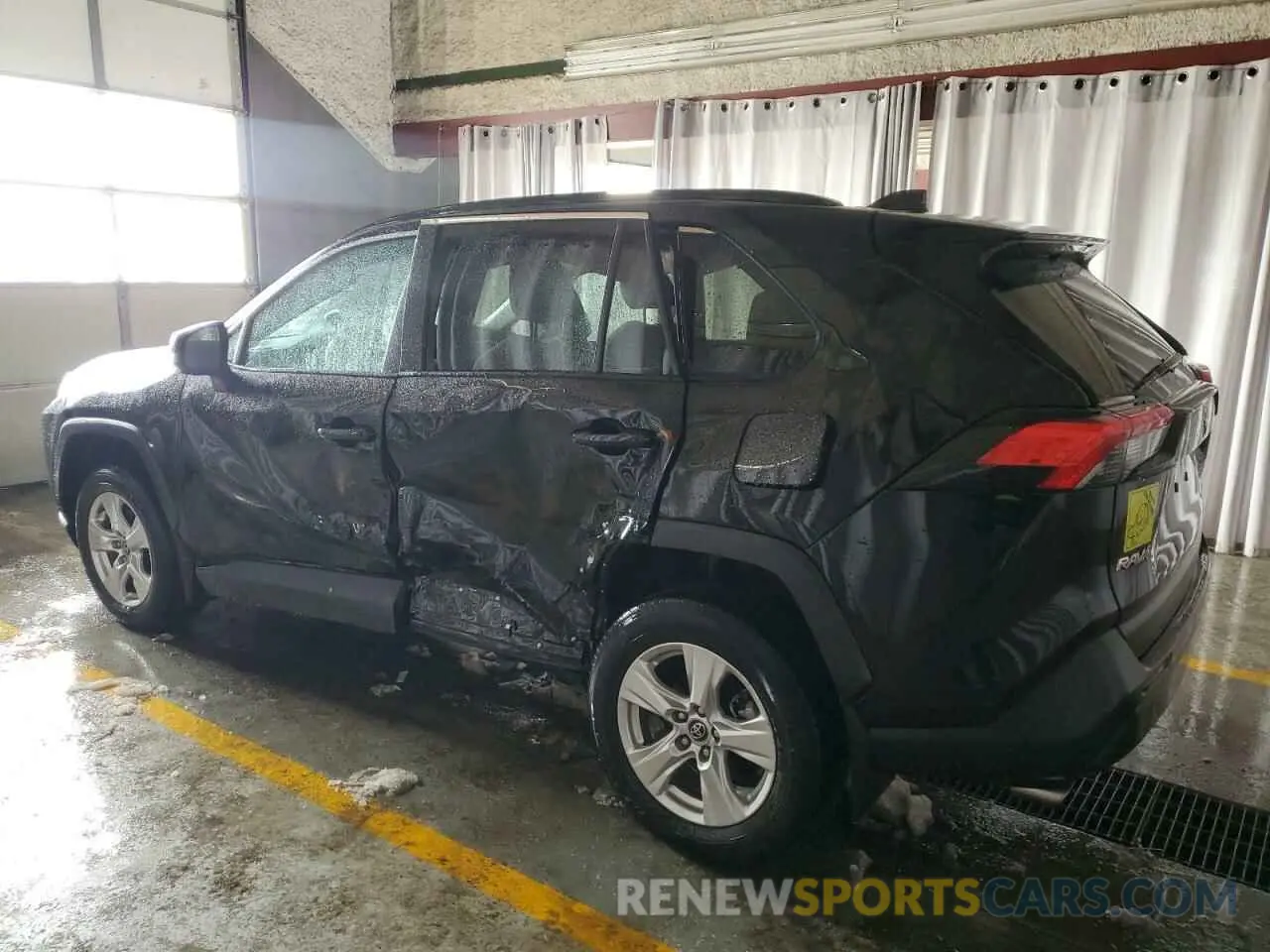 2 fotografías del automóvil dañado 2T3P1RFV0LC111605 TOYOTA RAV4 2020