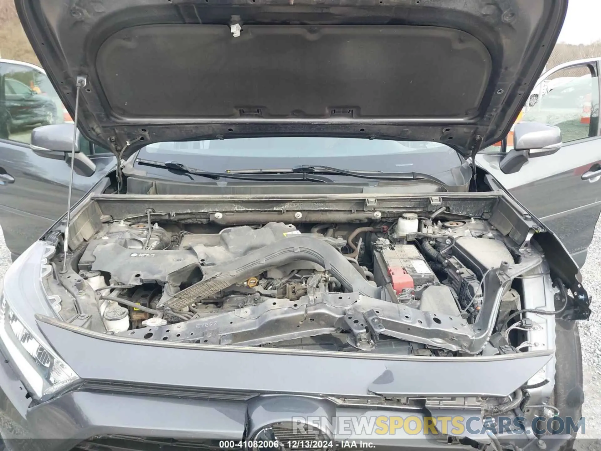 10 fotografías del automóvil dañado 2T3P1RFV0LC115105 TOYOTA RAV4 2020