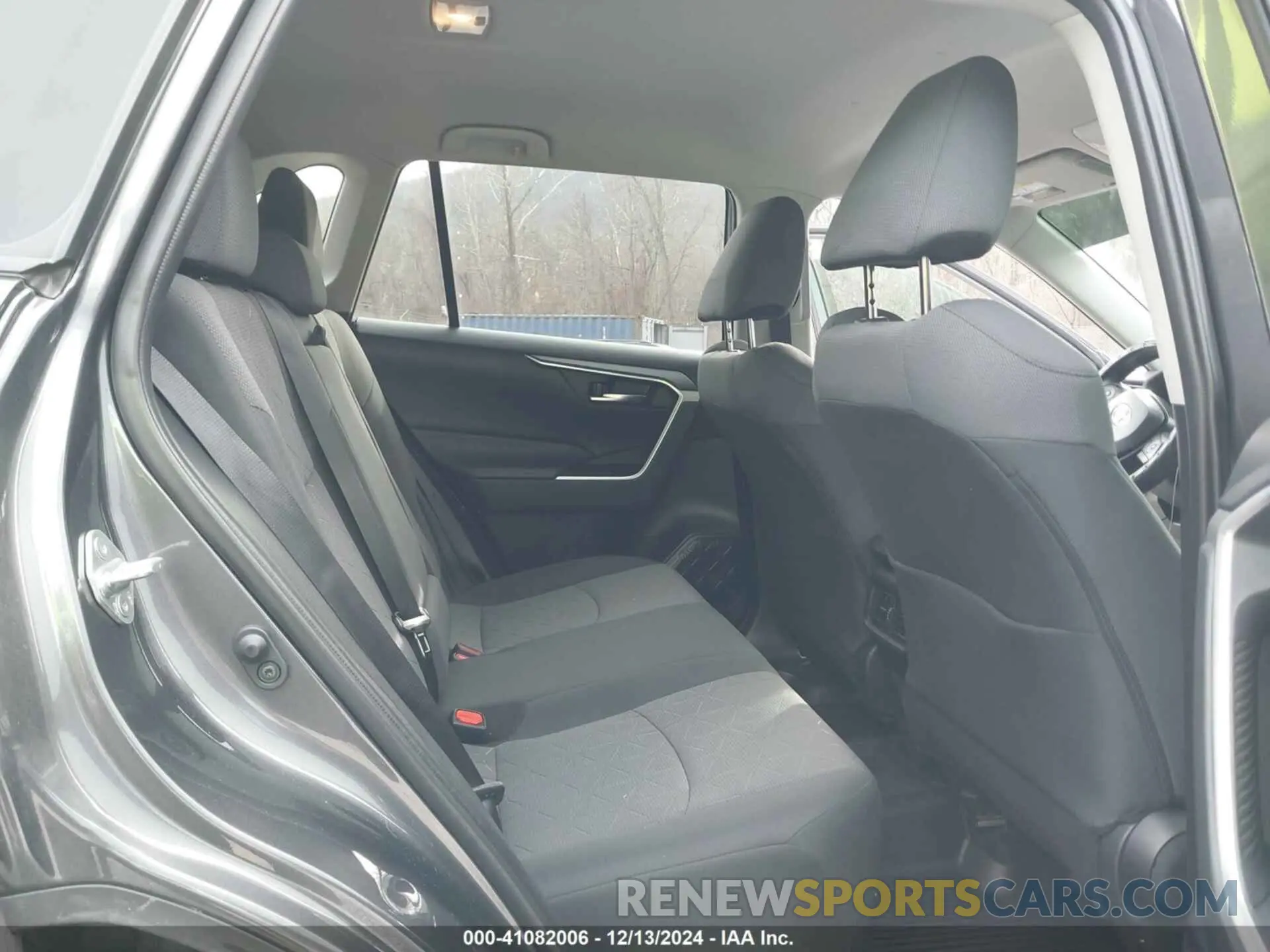 8 fotografías del automóvil dañado 2T3P1RFV0LC115105 TOYOTA RAV4 2020