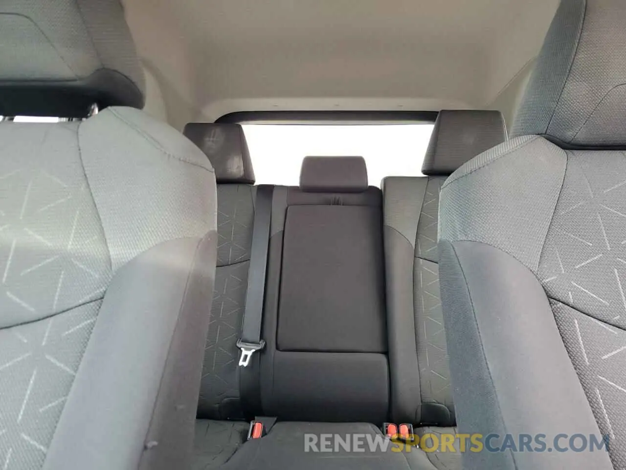 10 fotografías del automóvil dañado 2T3P1RFV0LW103101 TOYOTA RAV4 2020