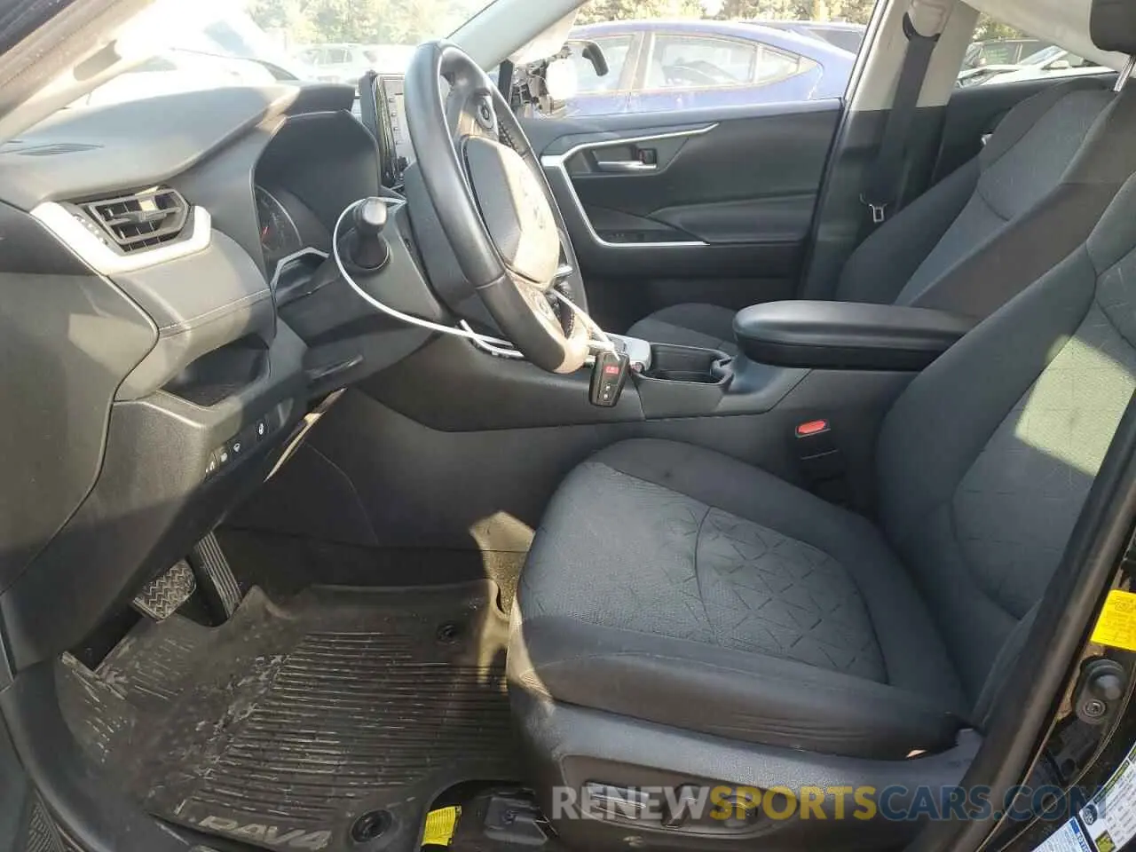 7 fotografías del automóvil dañado 2T3P1RFV0LW109271 TOYOTA RAV4 2020
