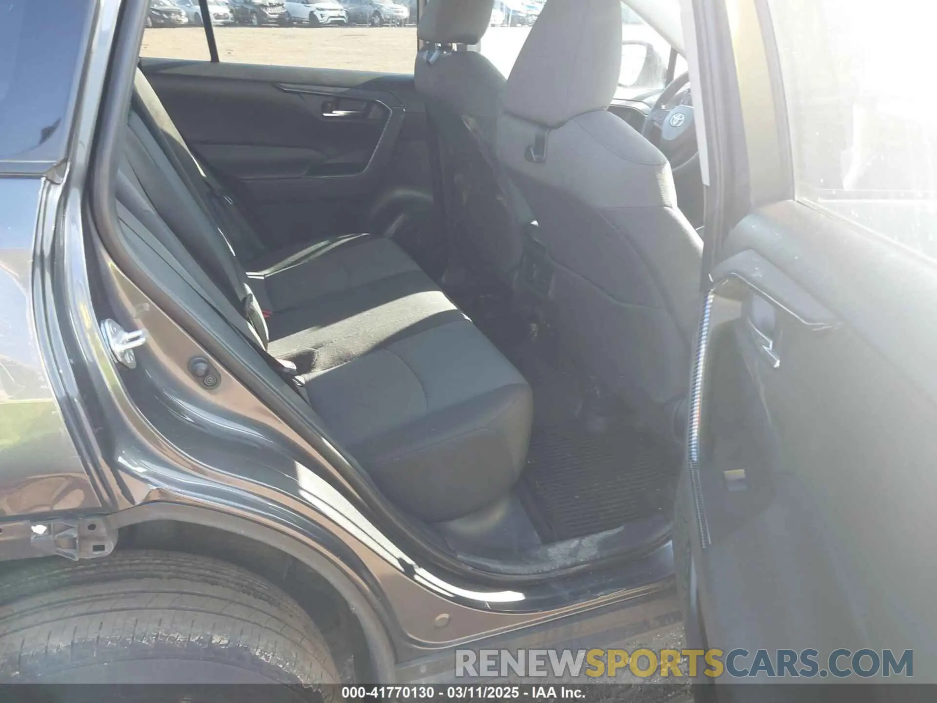 8 fotografías del automóvil dañado 2T3P1RFV1LC073754 TOYOTA RAV4 2020