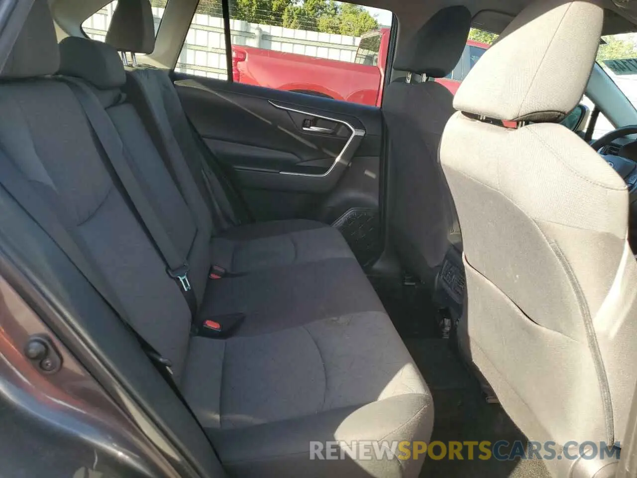 11 fotografías del automóvil dañado 2T3P1RFV1LC102735 TOYOTA RAV4 2020