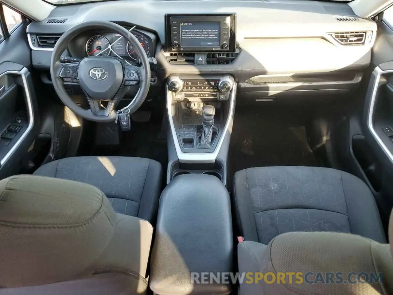 8 fotografías del automóvil dañado 2T3P1RFV1LC102735 TOYOTA RAV4 2020