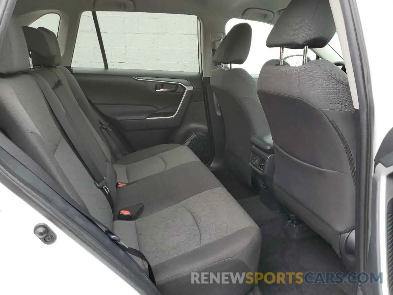 11 fotografías del automóvil dañado 2T3P1RFV1LW131974 TOYOTA RAV4 2020