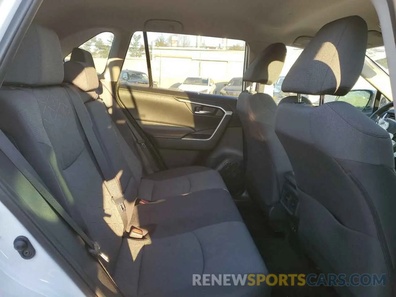11 fotografías del automóvil dañado 2T3P1RFV2LW095468 TOYOTA RAV4 2020