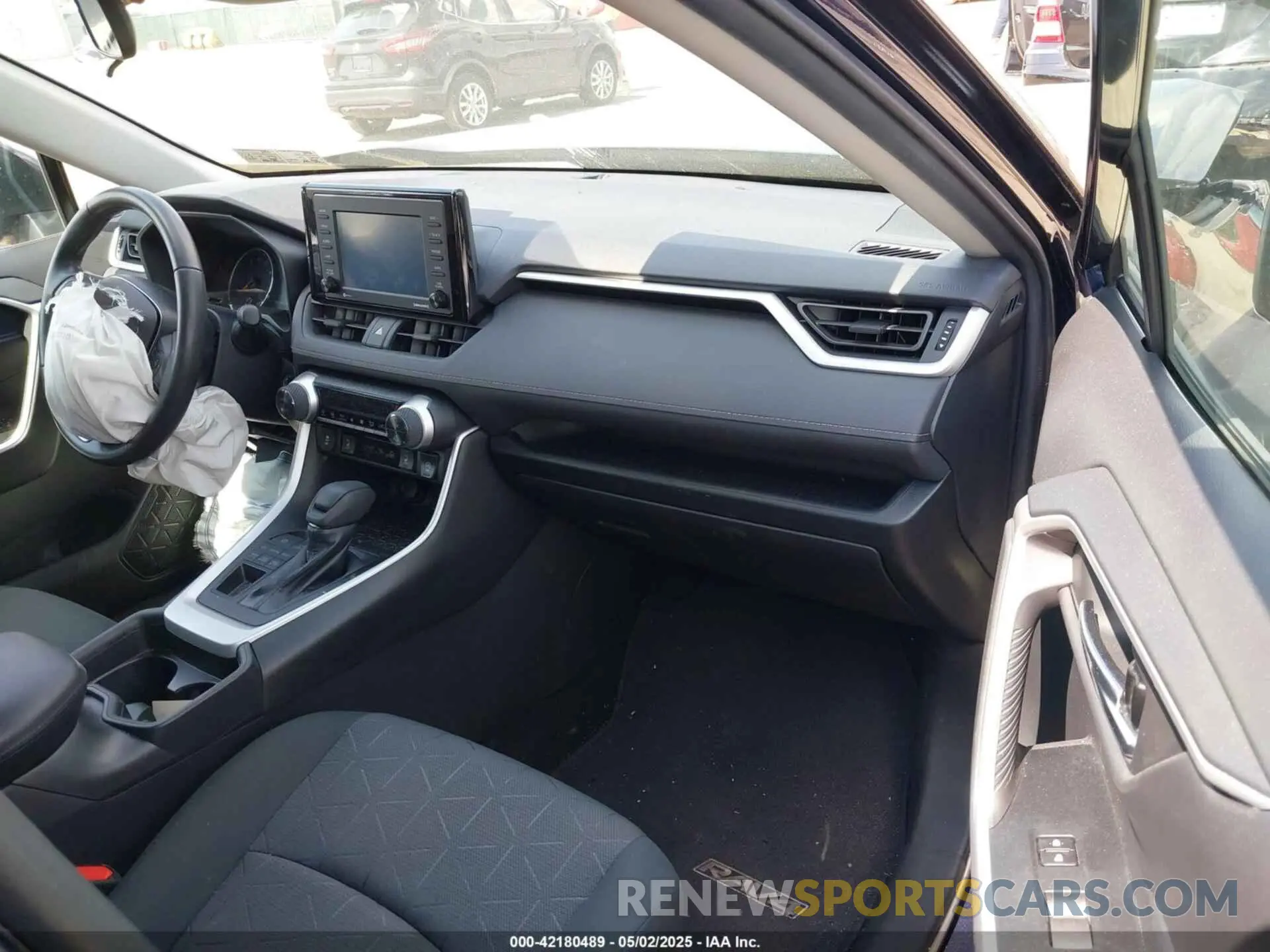 5 fotografías del automóvil dañado 2T3P1RFV2LW103696 TOYOTA RAV4 2020