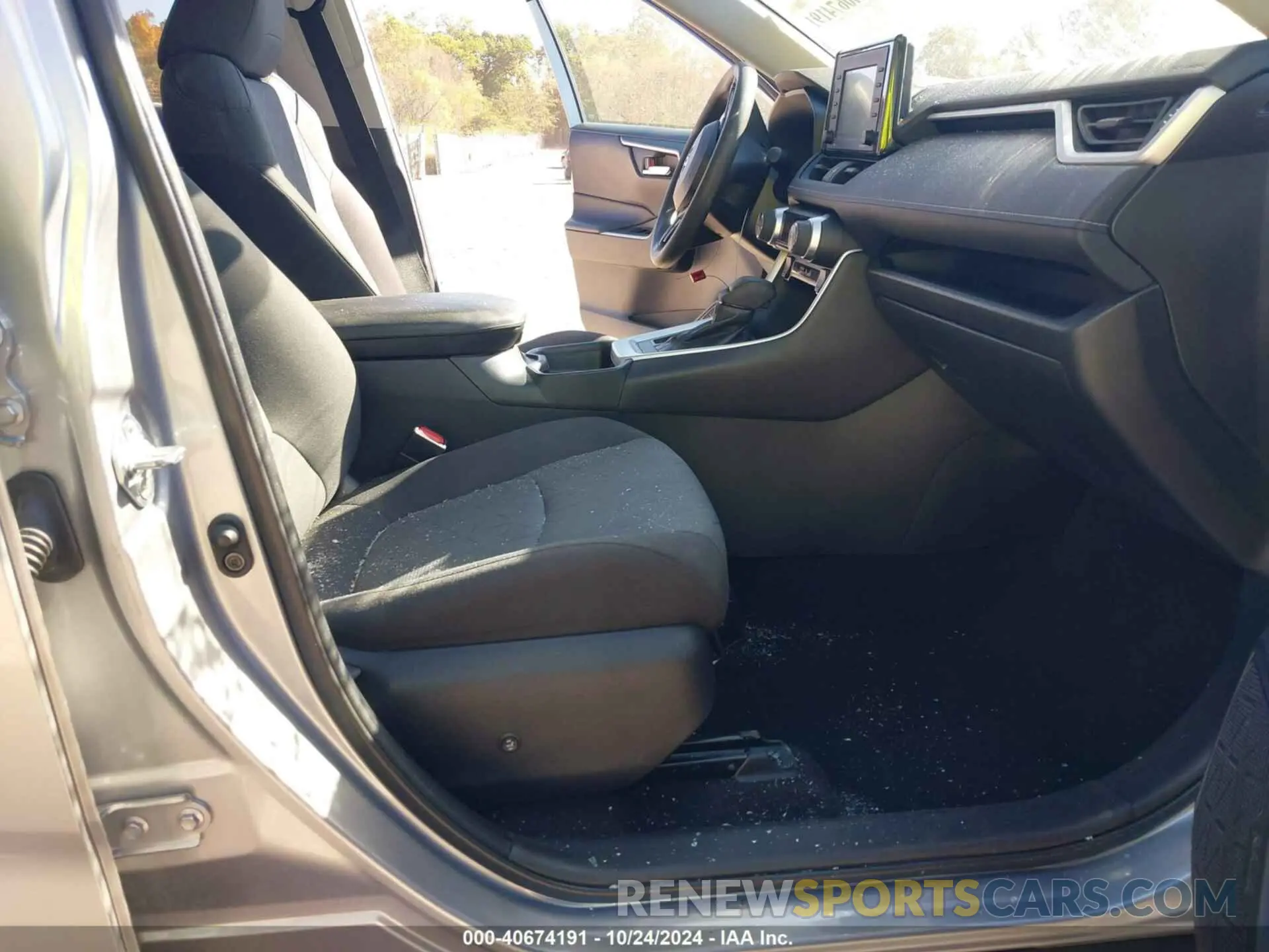 5 fotografías del automóvil dañado 2T3P1RFV3LC083864 TOYOTA RAV4 2020