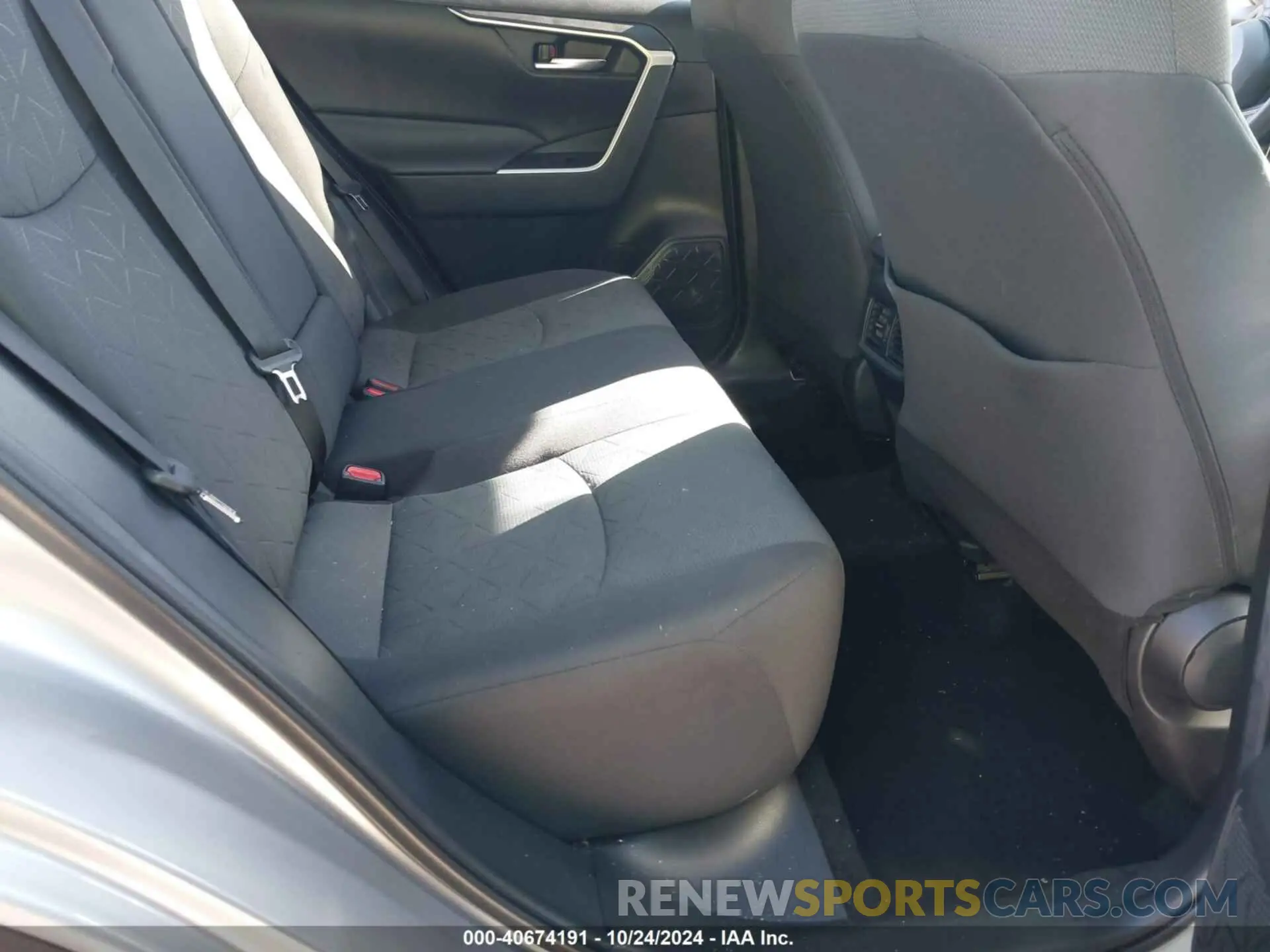 8 fotografías del automóvil dañado 2T3P1RFV3LC083864 TOYOTA RAV4 2020