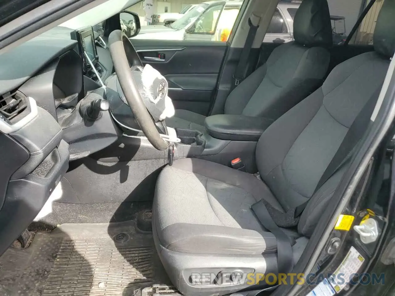 7 fotografías del automóvil dañado 2T3P1RFV3LC110058 TOYOTA RAV4 2020
