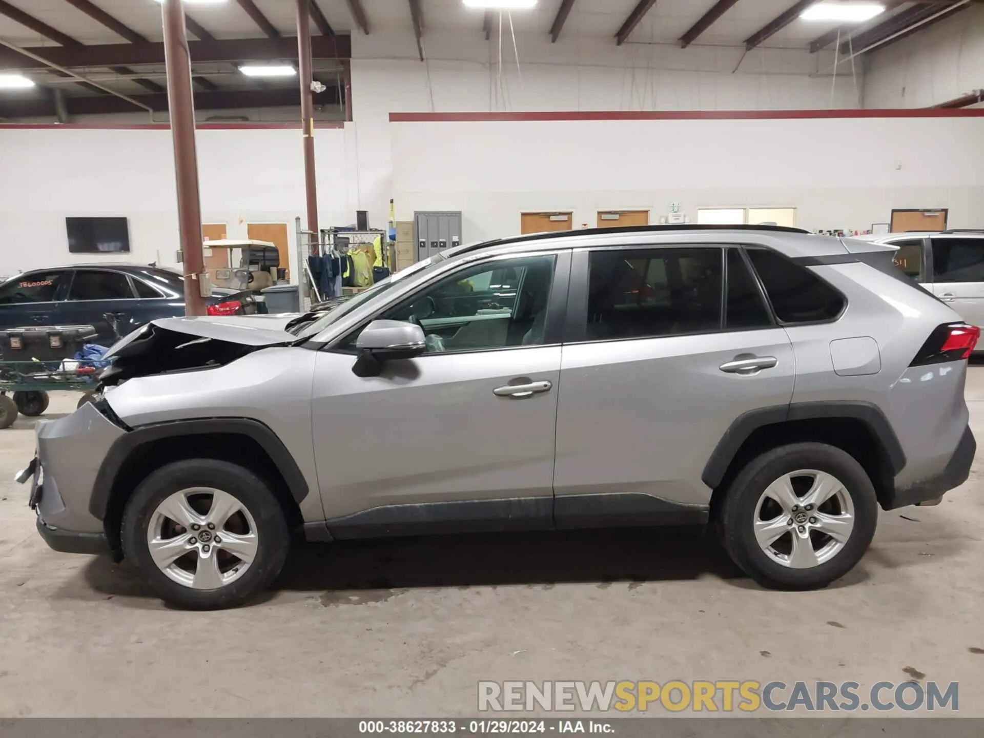 14 fotografías del automóvil dañado 2T3P1RFV3LC131671 TOYOTA RAV4 2020