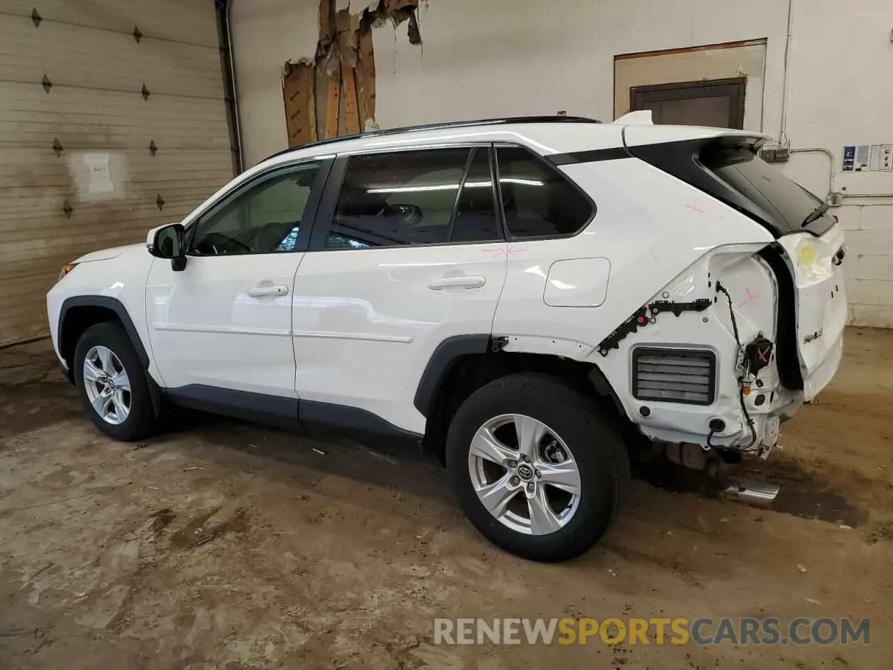 2 fotografías del automóvil dañado 2T3P1RFV3LW094443 TOYOTA RAV4 2020