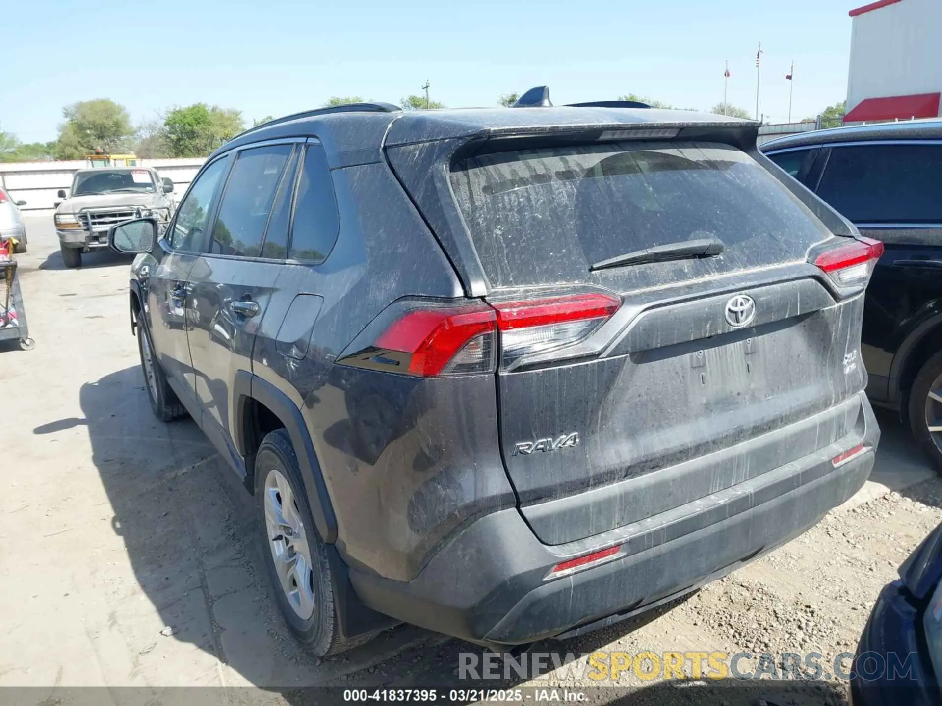 3 fotografías del automóvil dañado 2T3P1RFV3LW112620 TOYOTA RAV4 2020