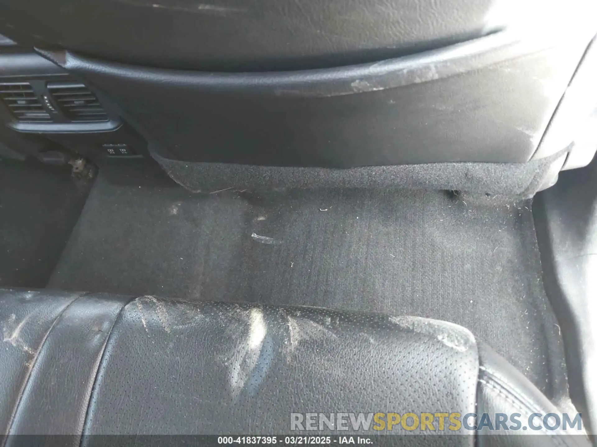 8 fotografías del automóvil dañado 2T3P1RFV3LW112620 TOYOTA RAV4 2020
