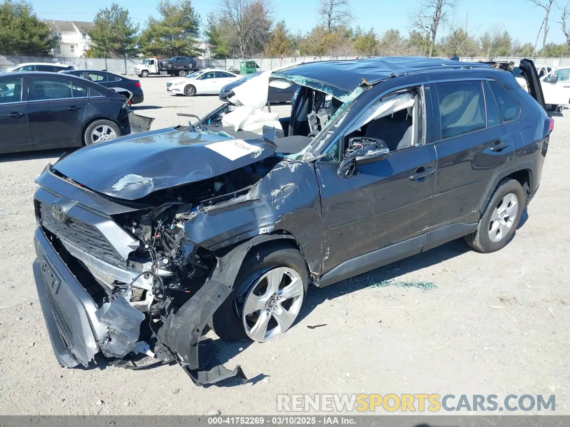 2 fotografías del automóvil dañado 2T3P1RFV4LC077779 TOYOTA RAV4 2020