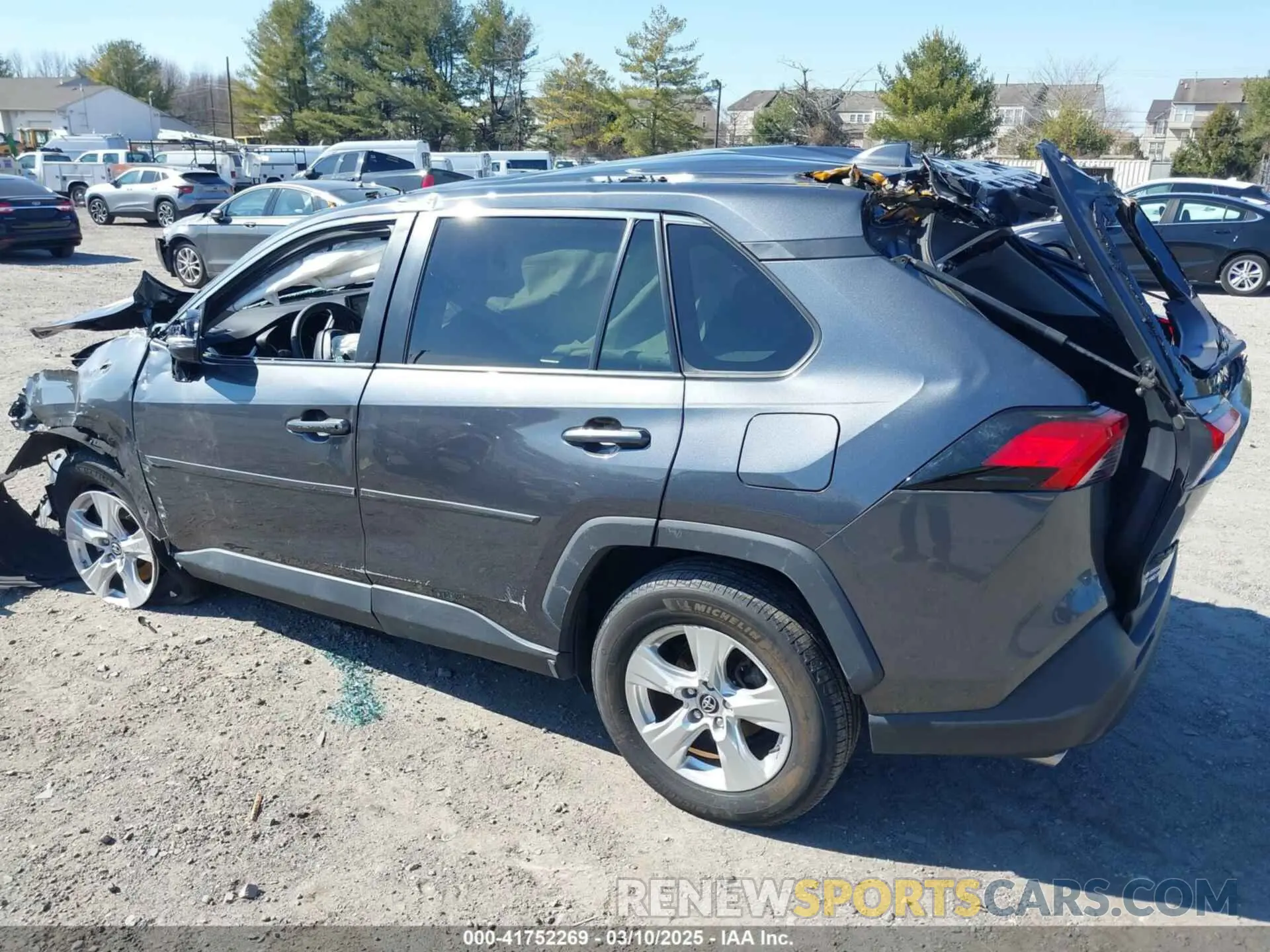 3 fotografías del automóvil dañado 2T3P1RFV4LC077779 TOYOTA RAV4 2020