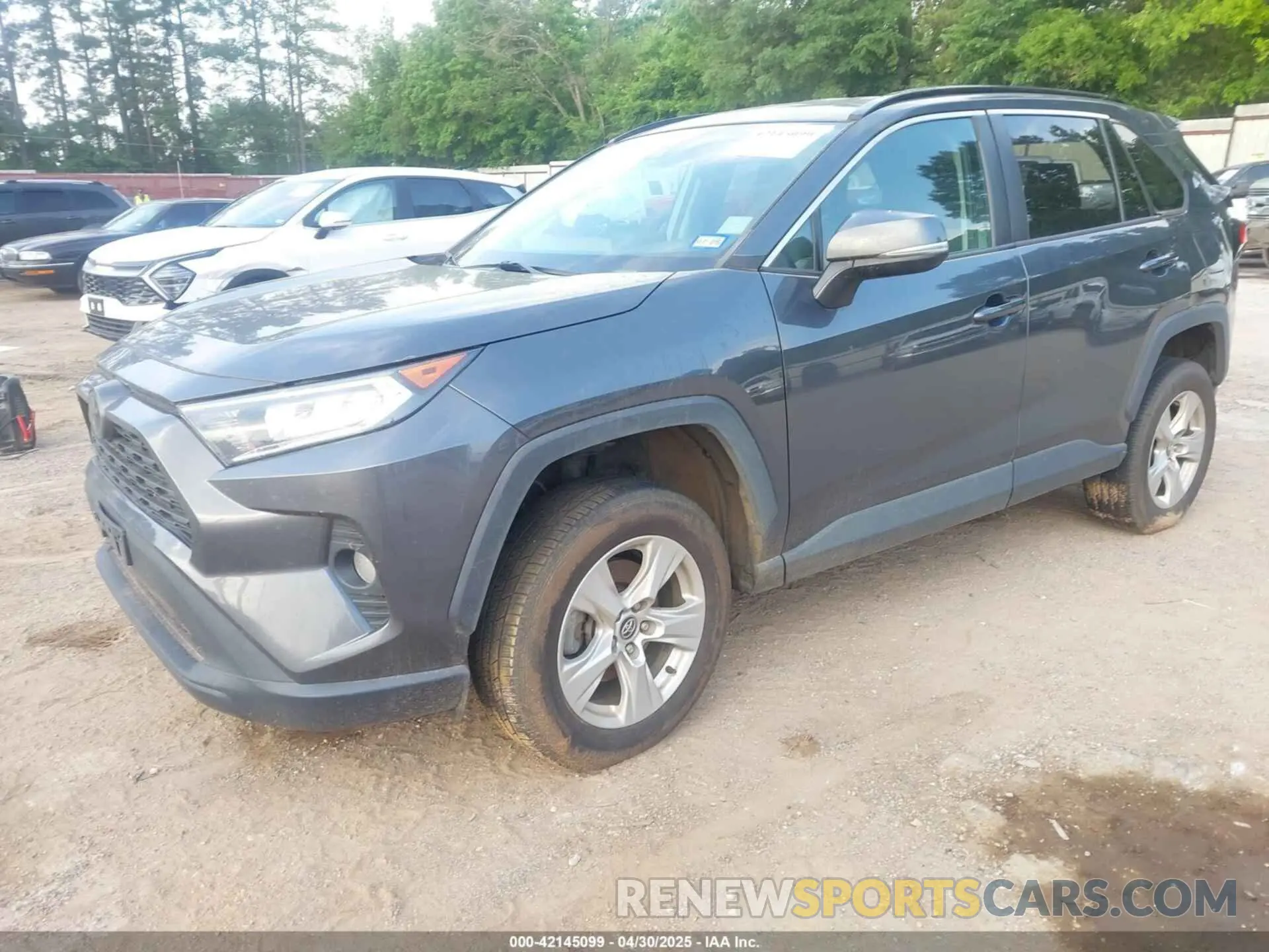 2 fotografías del automóvil dañado 2T3P1RFV4LC090760 TOYOTA RAV4 2020