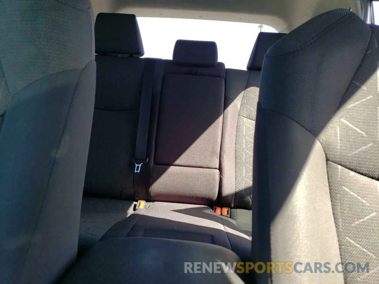 10 fotografías del automóvil dañado 2T3P1RFV5LC103113 TOYOTA RAV4 2020