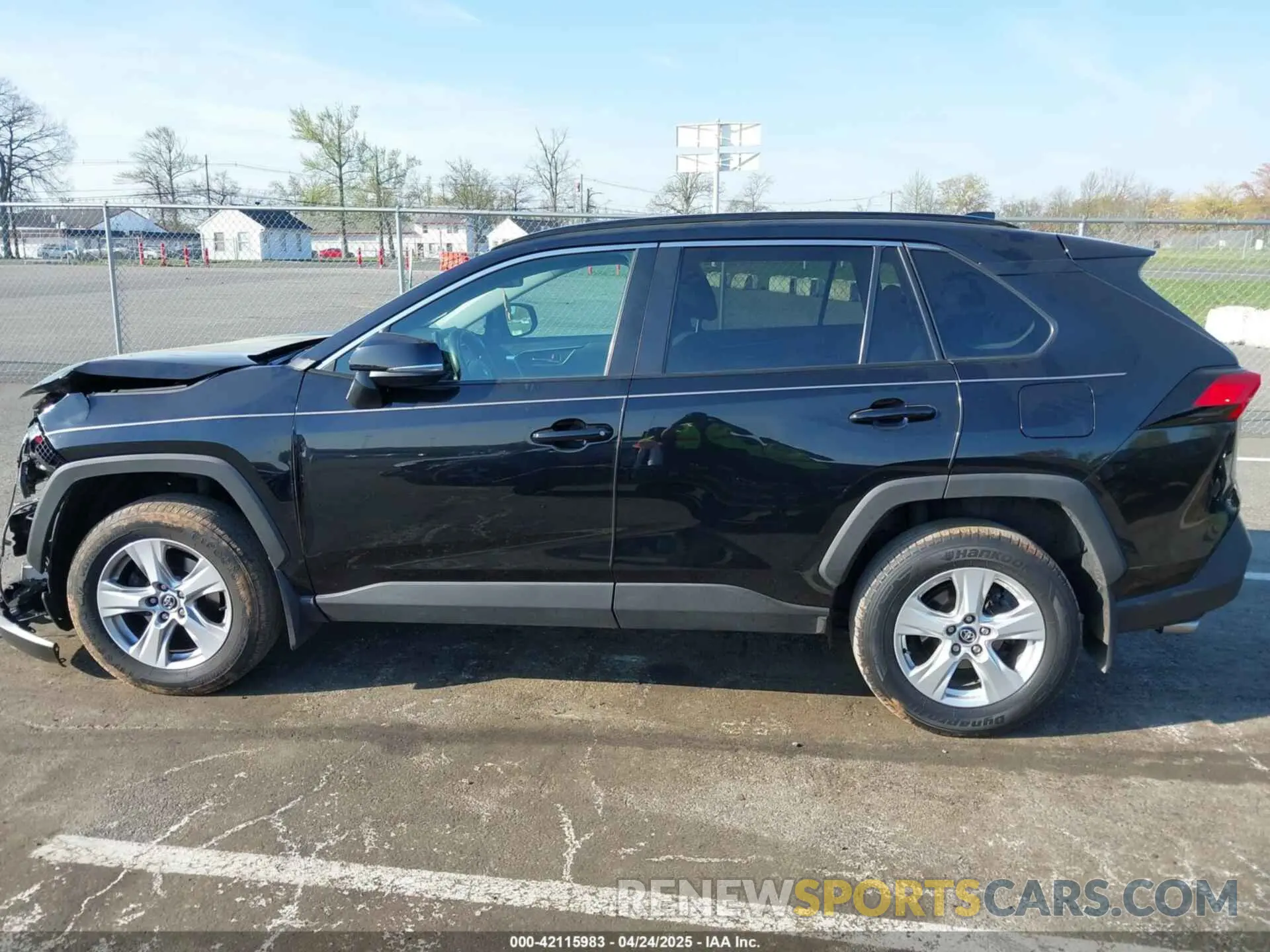 14 fotografías del automóvil dañado 2T3P1RFV5LW117270 TOYOTA RAV4 2020