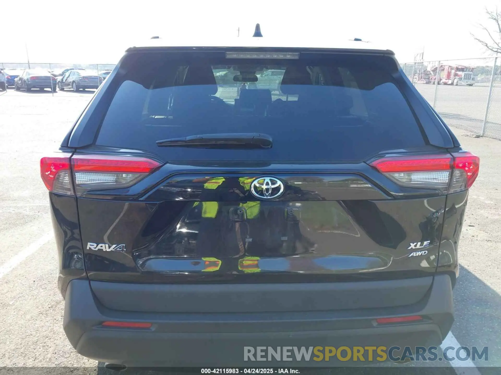 16 fotografías del automóvil dañado 2T3P1RFV5LW117270 TOYOTA RAV4 2020