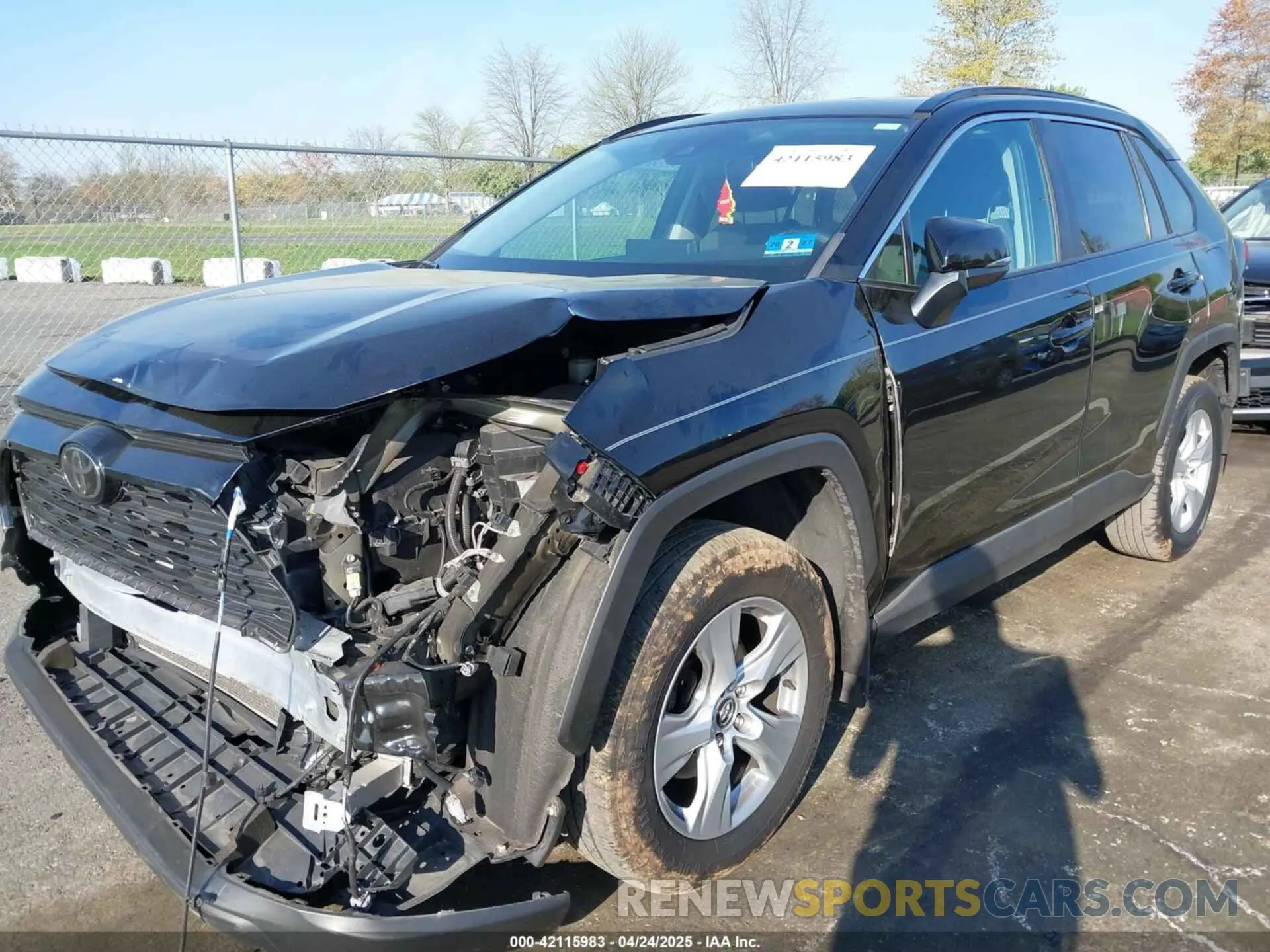 2 fotografías del automóvil dañado 2T3P1RFV5LW117270 TOYOTA RAV4 2020