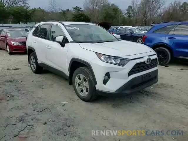 11 fotografías del automóvil dañado 2T3P1RFV5LW137034 TOYOTA RAV4 2020