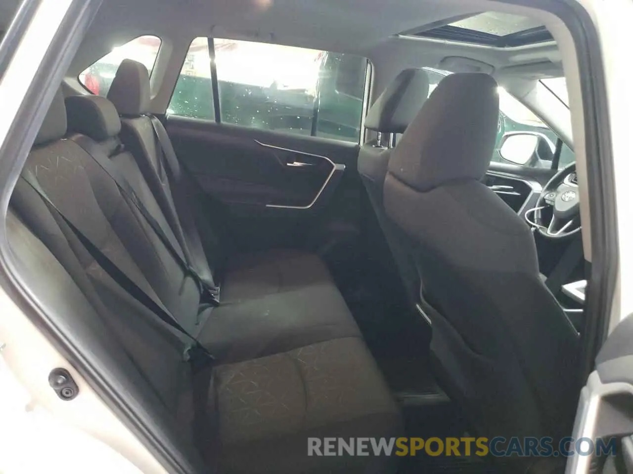 10 fotografías del automóvil dañado 2T3P1RFV7LW132840 TOYOTA RAV4 2020