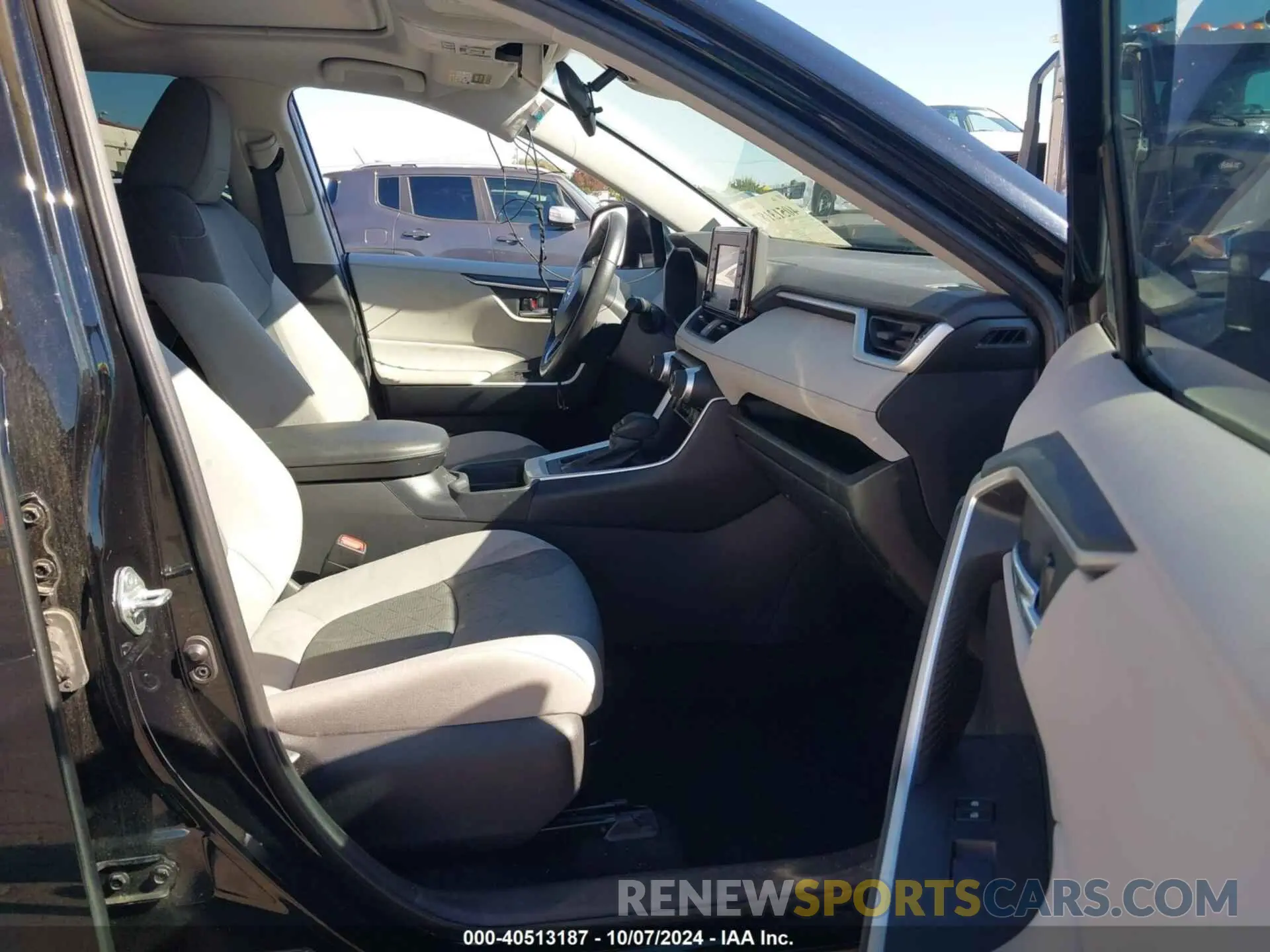 5 fotografías del automóvil dañado 2T3P1RFV8LW108904 TOYOTA RAV4 2020