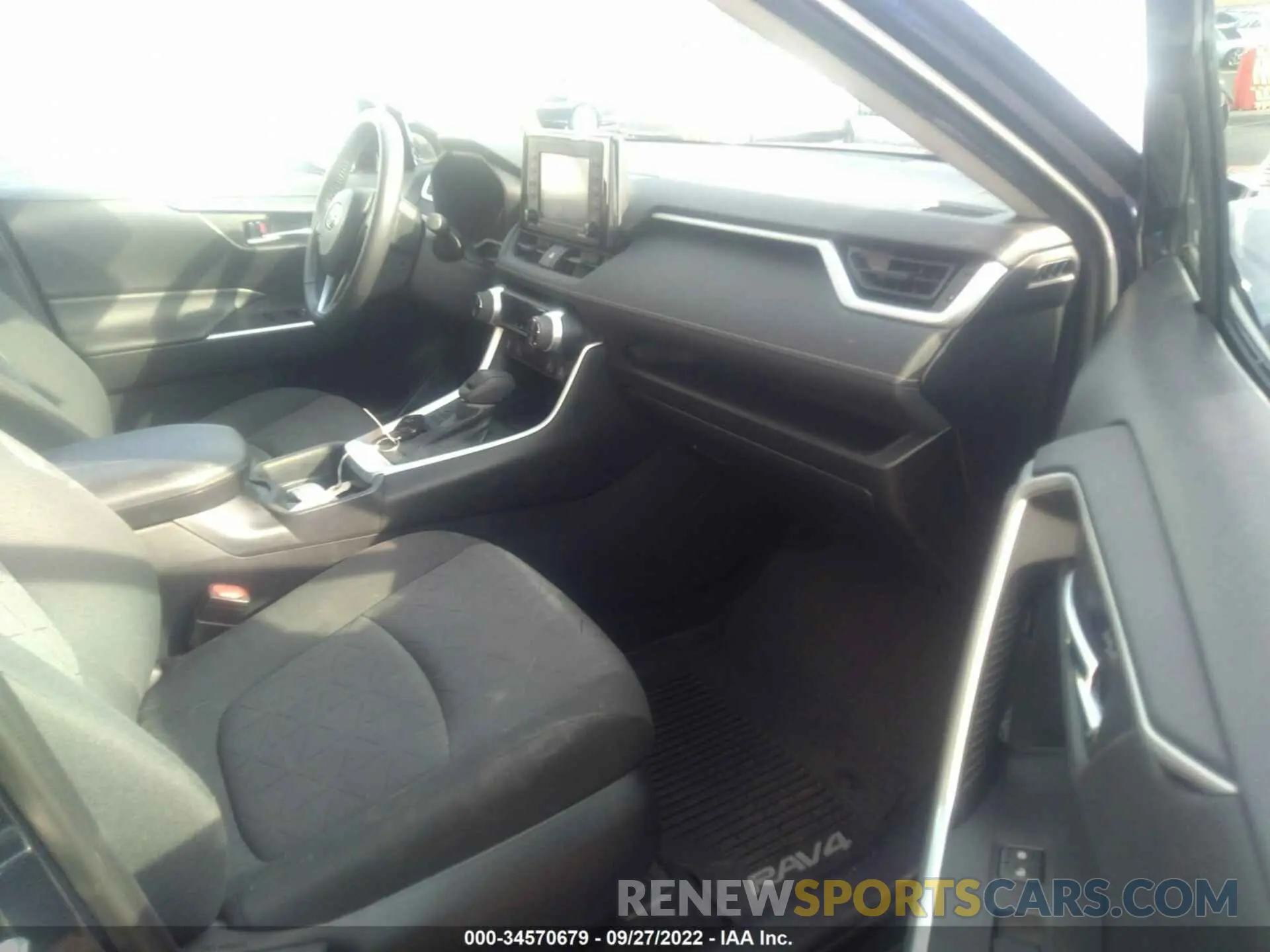 5 fotografías del automóvil dañado 2T3P1RFV8LW123497 TOYOTA RAV4 2020