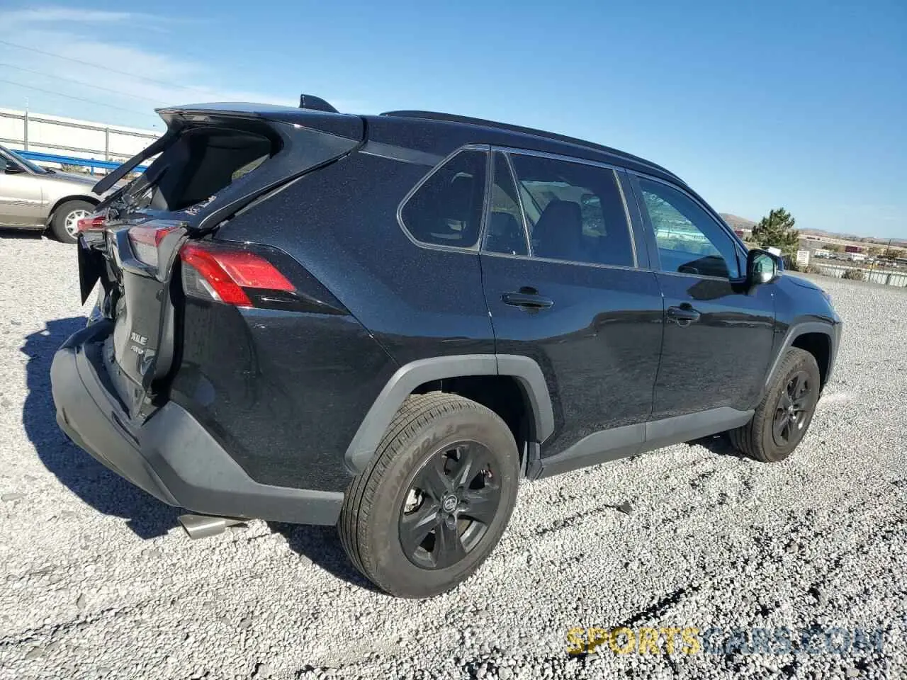 3 fotografías del automóvil dañado 2T3P1RFV9LC100649 TOYOTA RAV4 2020