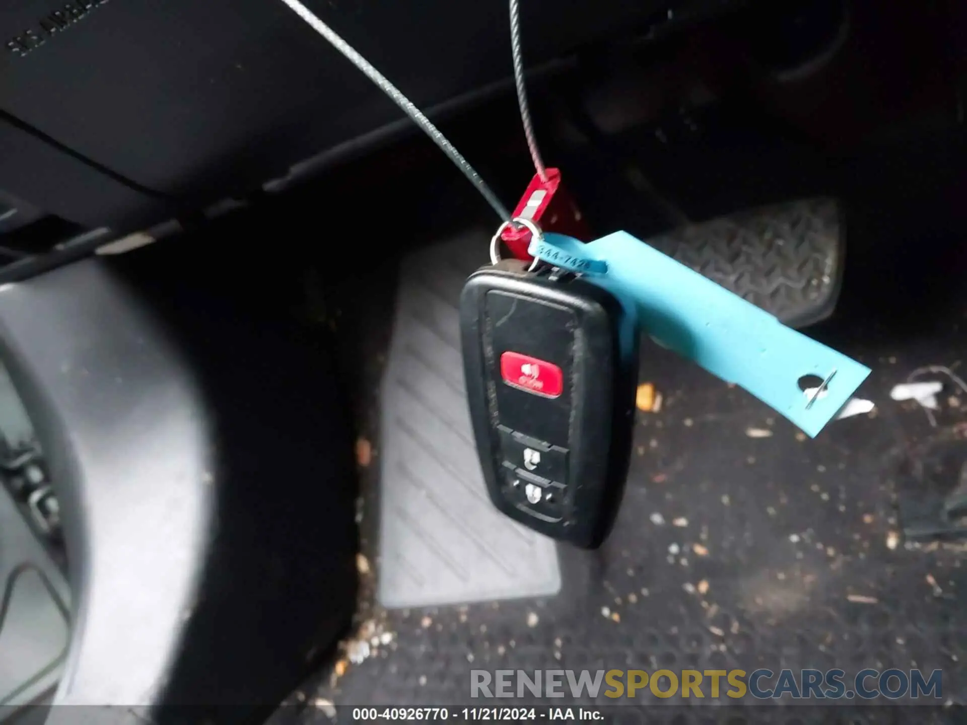 11 fotografías del automóvil dañado 2T3P1RFV9LC131075 TOYOTA RAV4 2020