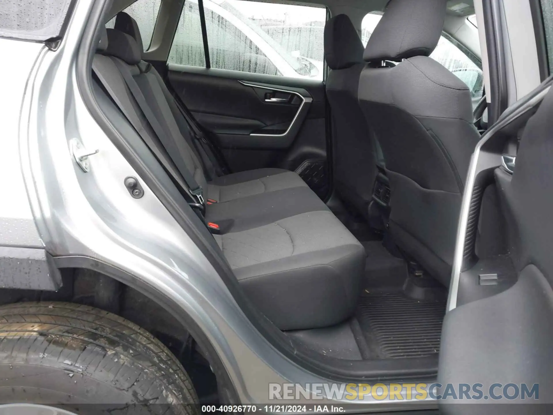 8 fotografías del automóvil dañado 2T3P1RFV9LC131075 TOYOTA RAV4 2020