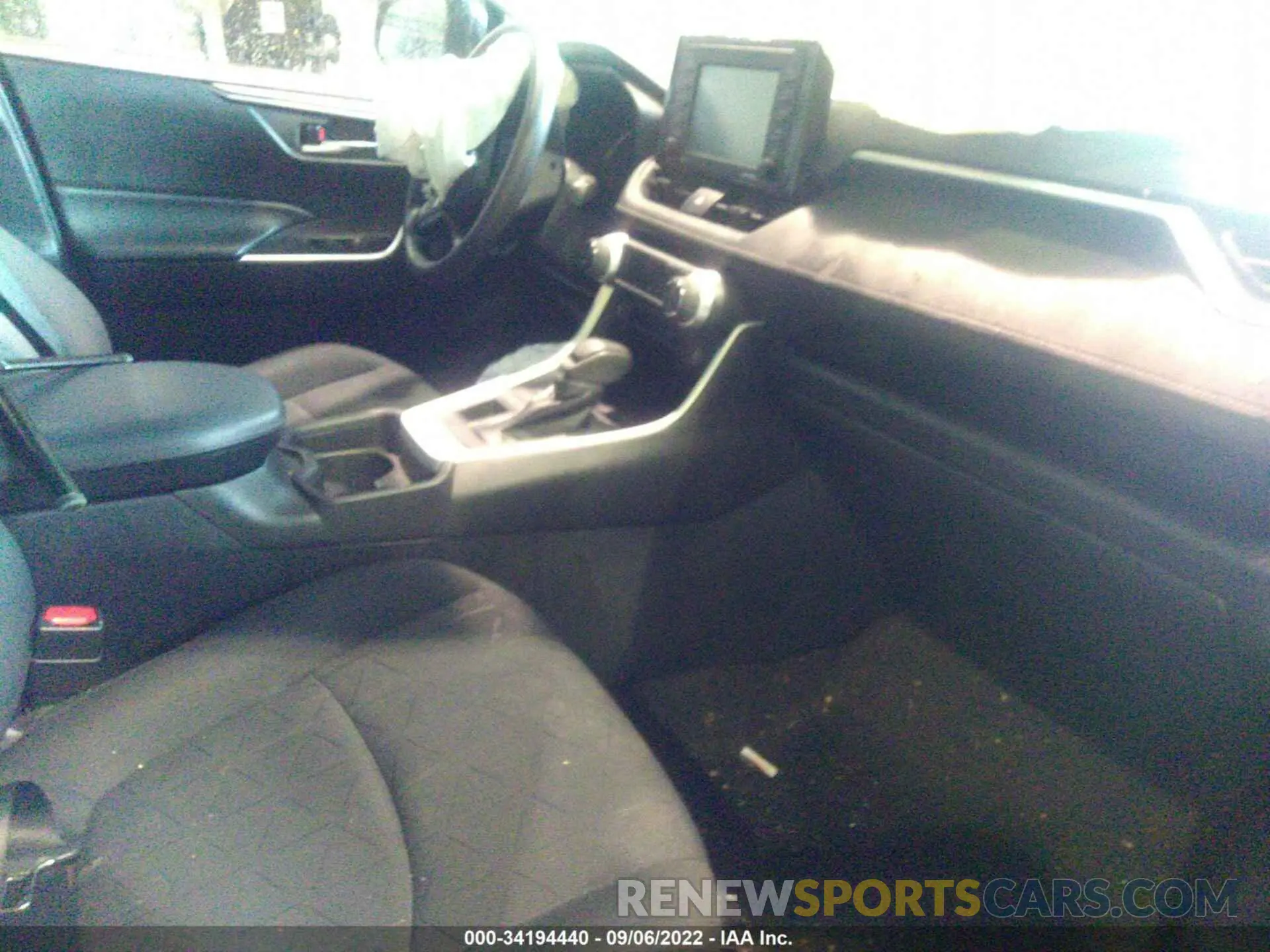 5 fotografías del automóvil dañado 2T3P1RFV9LW124870 TOYOTA RAV4 2020