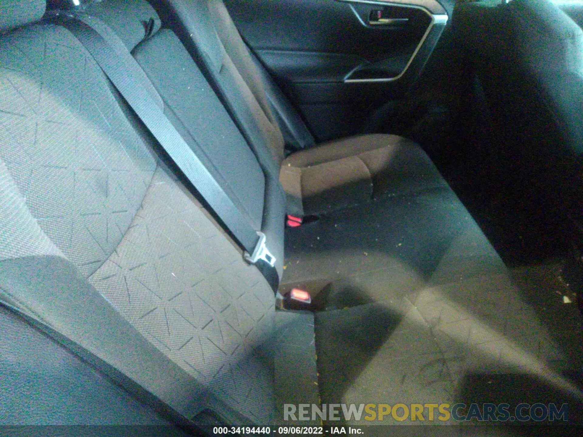 8 fotografías del automóvil dañado 2T3P1RFV9LW124870 TOYOTA RAV4 2020