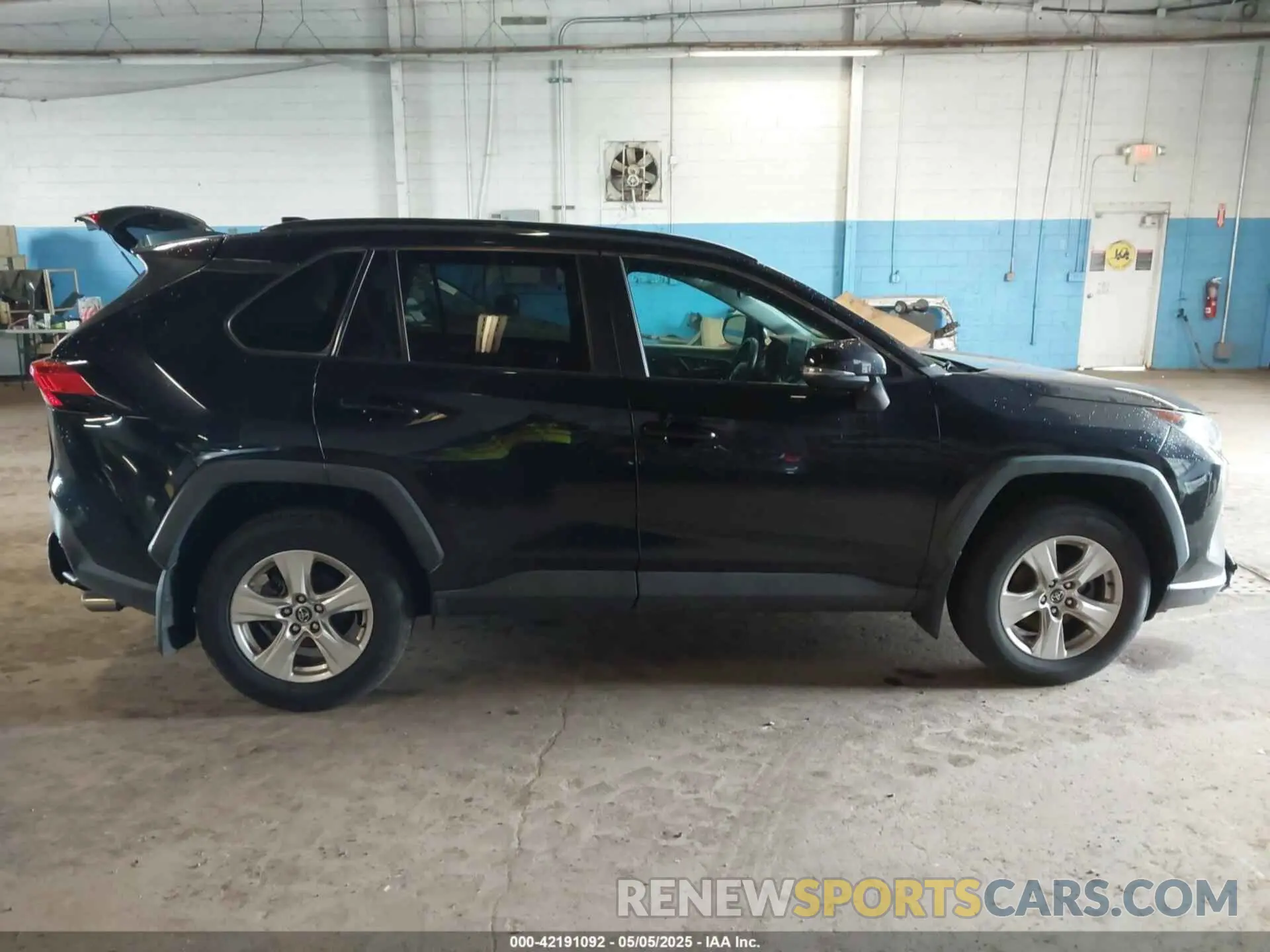 13 fotografías del automóvil dañado 2T3P1RFVXLC069847 TOYOTA RAV4 2020