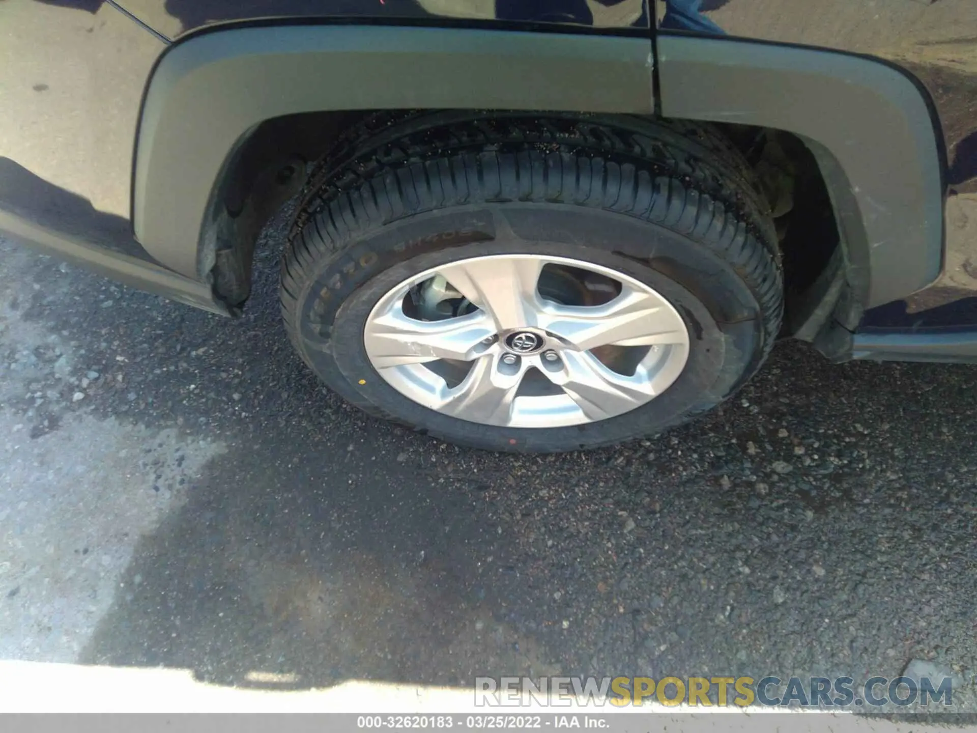 16 fotografías del automóvil dañado 2T3P1RFVXLC079066 TOYOTA RAV4 2020