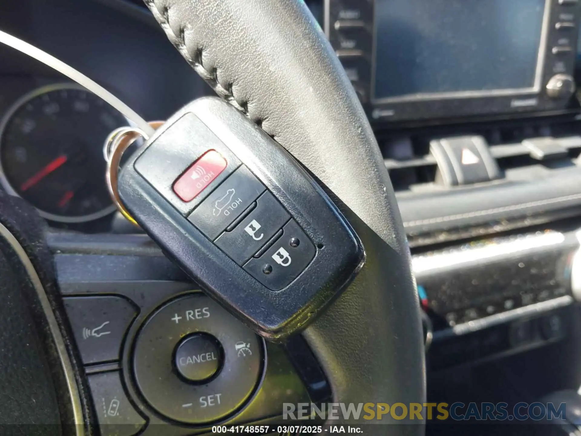 11 fotografías del automóvil dañado 2T3P1RFVXLW115577 TOYOTA RAV4 2020