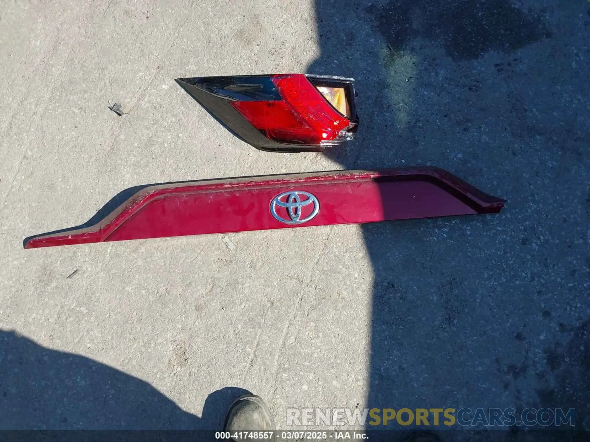 12 fotografías del automóvil dañado 2T3P1RFVXLW115577 TOYOTA RAV4 2020