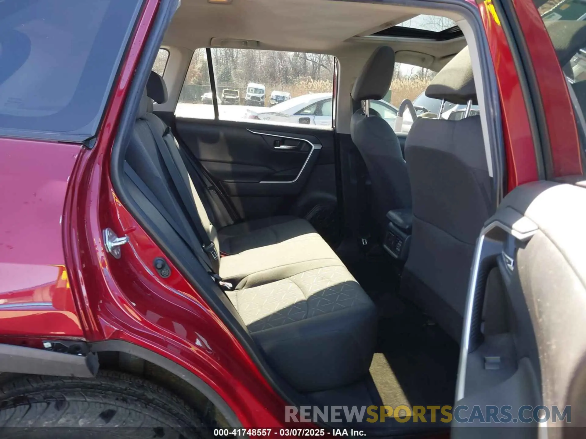 8 fotografías del automóvil dañado 2T3P1RFVXLW115577 TOYOTA RAV4 2020