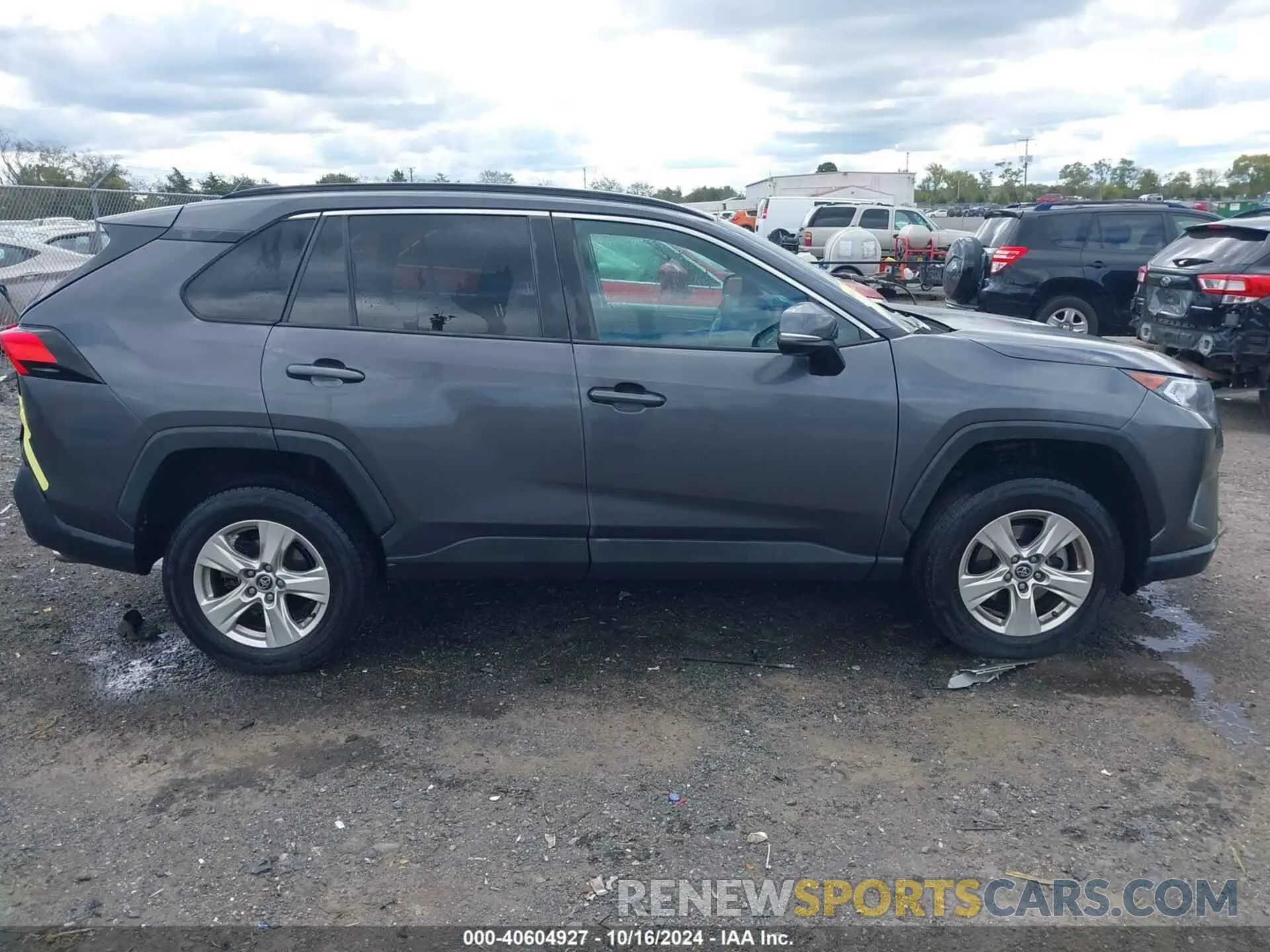 14 fotografías del automóvil dañado 2T3P1RFVXLW119449 TOYOTA RAV4 2020