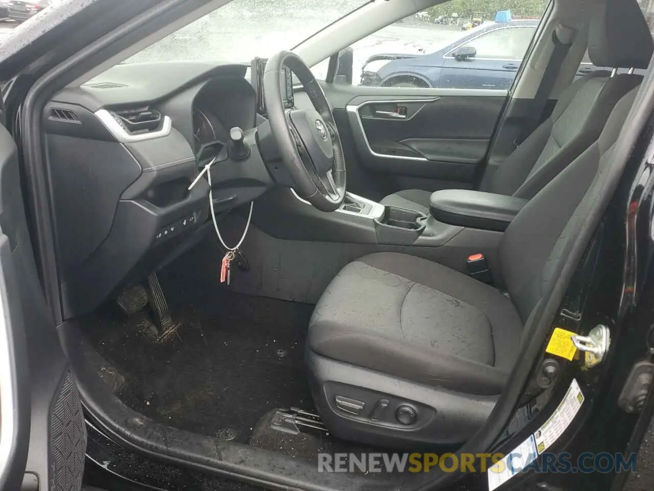 7 fotografías del automóvil dañado 2T3P1RFVXLW125641 TOYOTA RAV4 2020