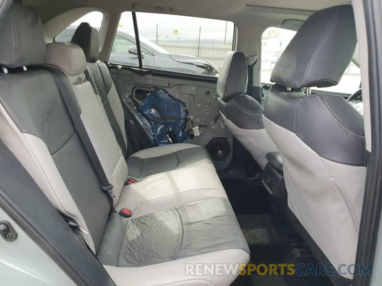 11 fotografías del automóvil dañado 2T3RWRFV2LW057300 TOYOTA RAV4 2020