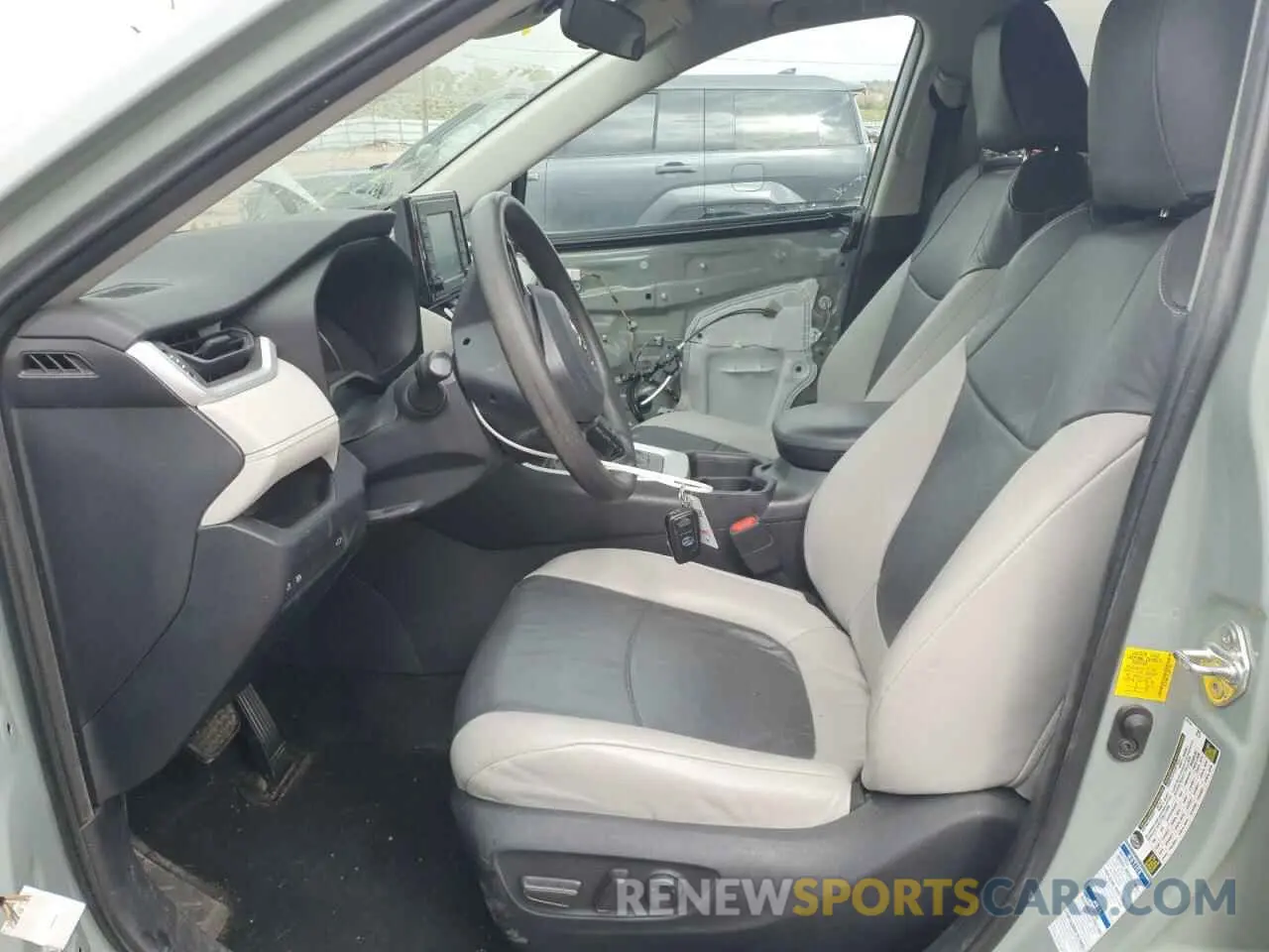 7 fotografías del automóvil dañado 2T3RWRFV2LW057300 TOYOTA RAV4 2020
