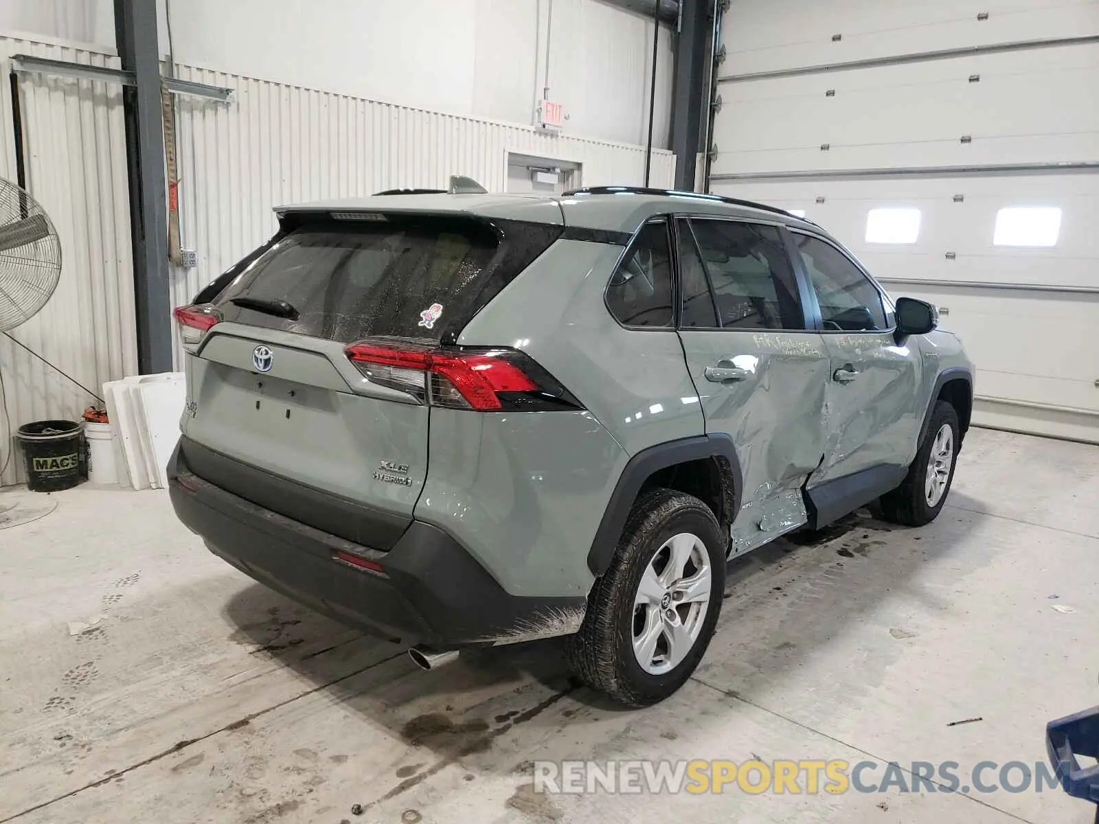 4 fotografías del automóvil dañado 2T3RWRFV2LW060343 TOYOTA RAV4 2020