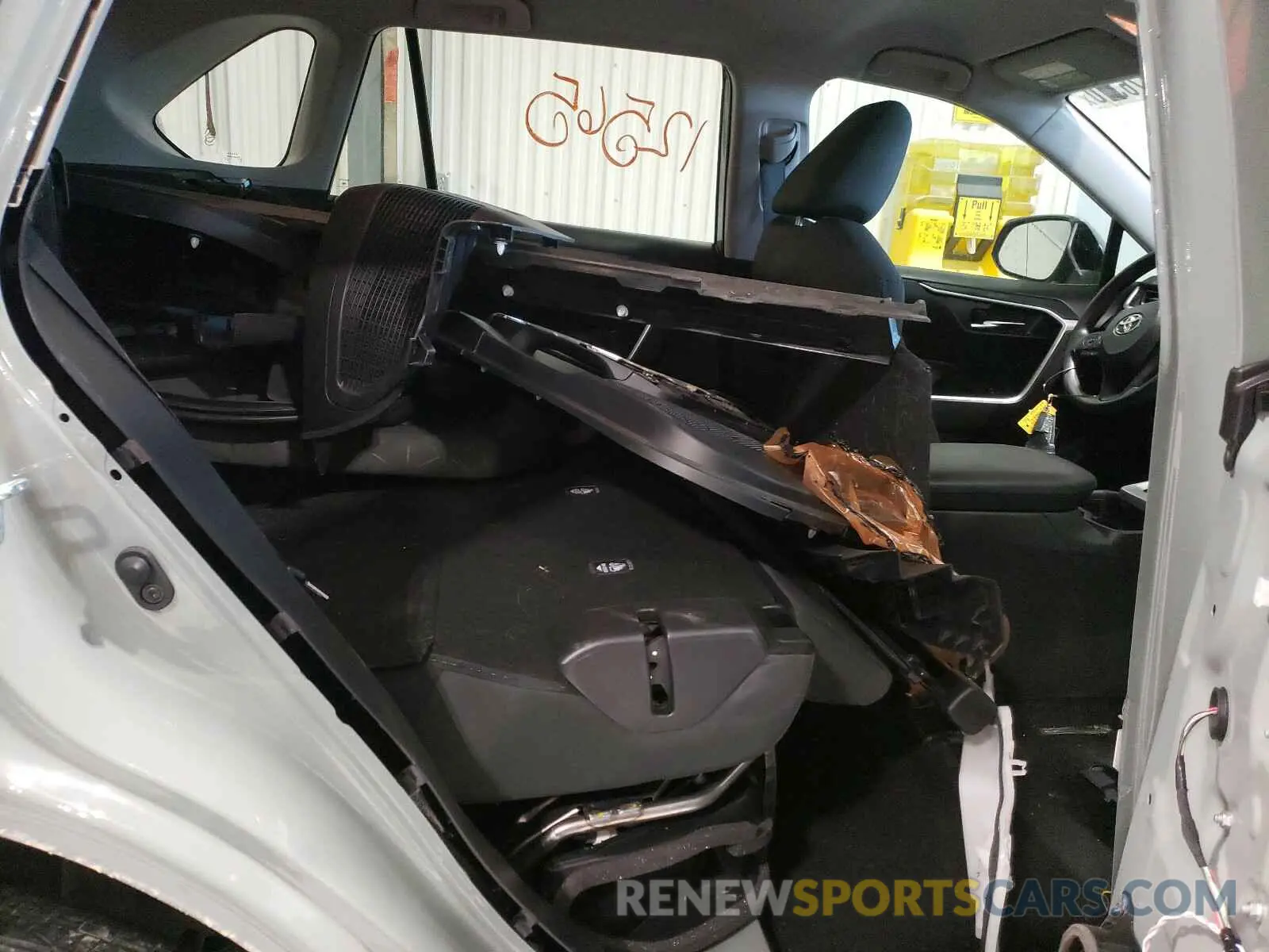 6 fotografías del automóvil dañado 2T3RWRFV2LW060343 TOYOTA RAV4 2020