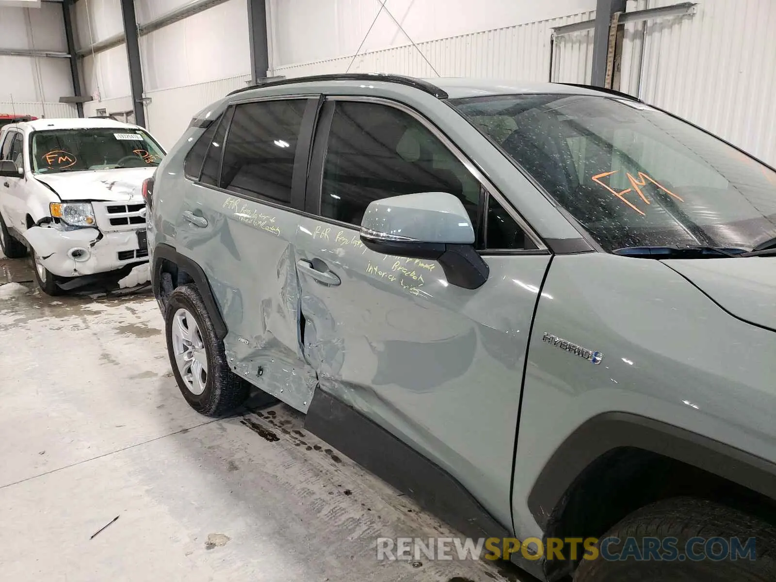 9 fotografías del automóvil dañado 2T3RWRFV2LW060343 TOYOTA RAV4 2020