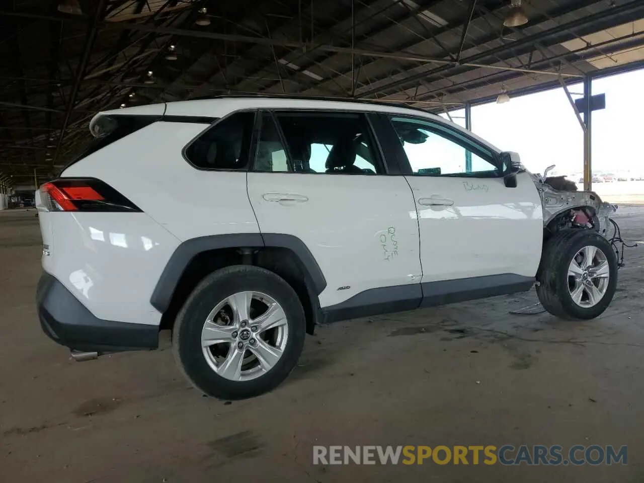 3 fotografías del automóvil dañado 2T3RWRFV3LW098258 TOYOTA RAV4 2020