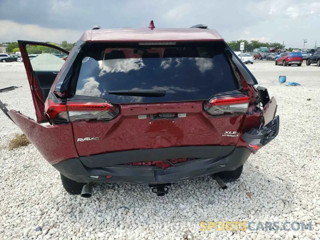 9 fotografías del automóvil dañado 2T3RWRFV5LW052768 TOYOTA RAV4 2020