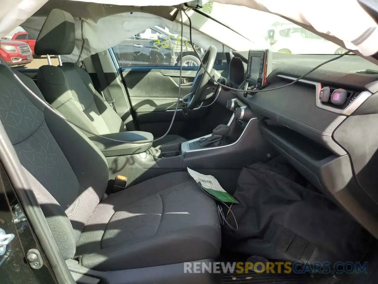 5 fotografías del automóvil dañado 2T3RWRFV6LW068445 TOYOTA RAV4 2020