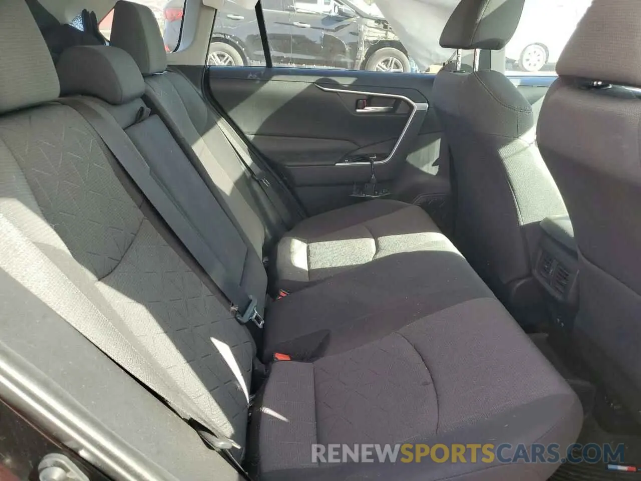6 fotografías del automóvil dañado 2T3RWRFV6LW068445 TOYOTA RAV4 2020